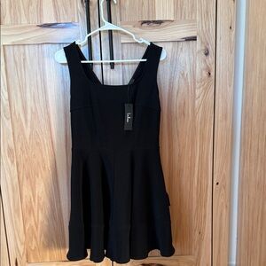 Lulus: NWT Black Sleeveless Dress